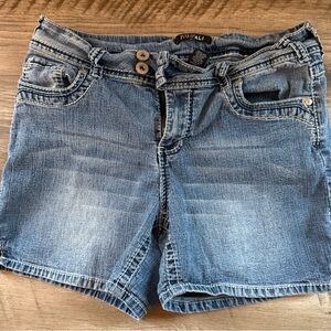 Roz&Ali Denim shorts size 12